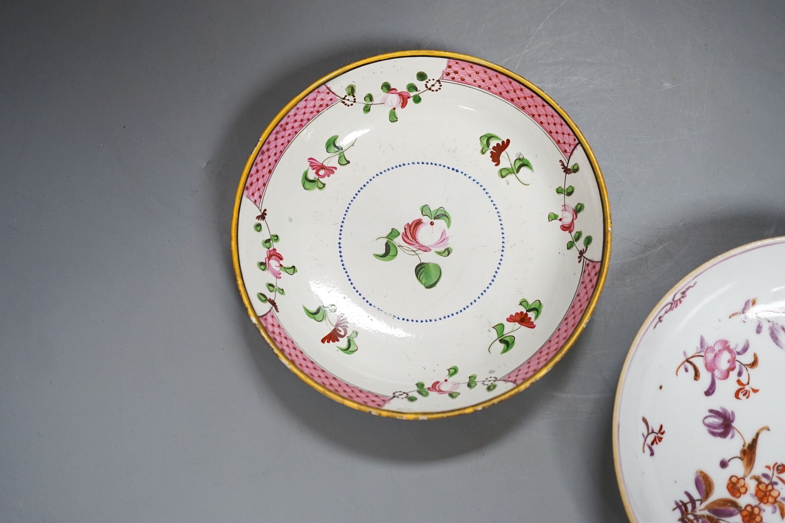 A late 18th century Chinese saucer and pearlware example (2)